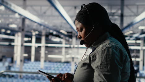 server hub tech support specialist guides clients set up company data backups
