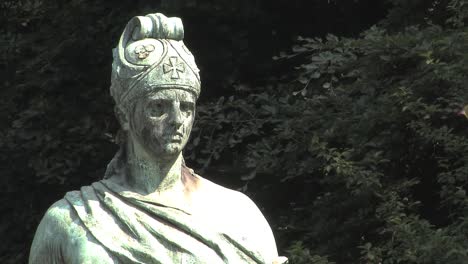 Close-Up-of-Bismarck-Memorial,-Bismarck-Nationaldenkmal,-Berlin,-Germany-1