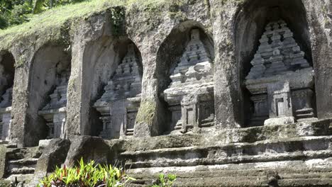 gunung kawi is an 11th-century temple and funerary complex in tampaksiring north east of ubud in bali, indonesia