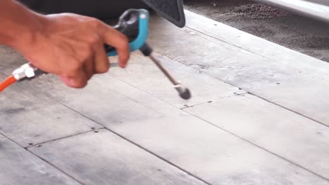 cleaning car floor mats and interior with air compressor