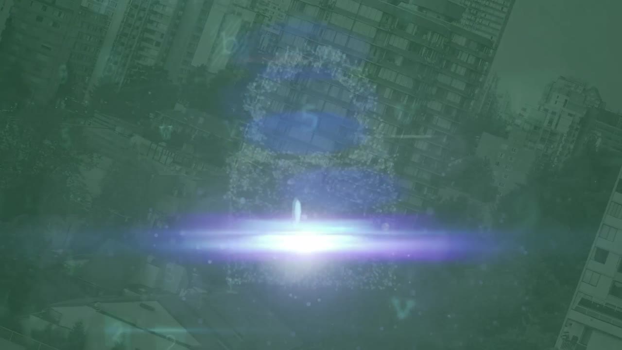 도시 풍경 위의 조명 트레일과 사이버 공격 경고의 애니메이션