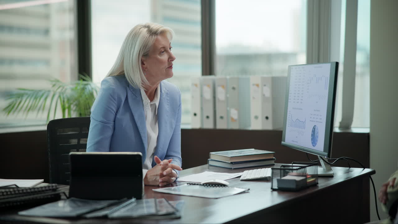 riunione d'affari in un ufficio moderno