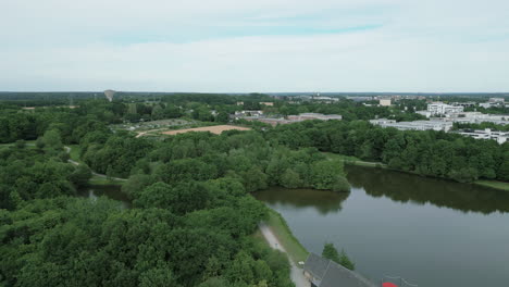 Small-lake-in-Gayeulles-park-near-Rennes-city,-France