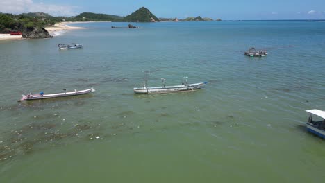 barcos, mar e islas desde el sur de lombok, indonesia