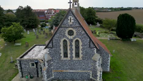 una gran vista de la iglesia de st.