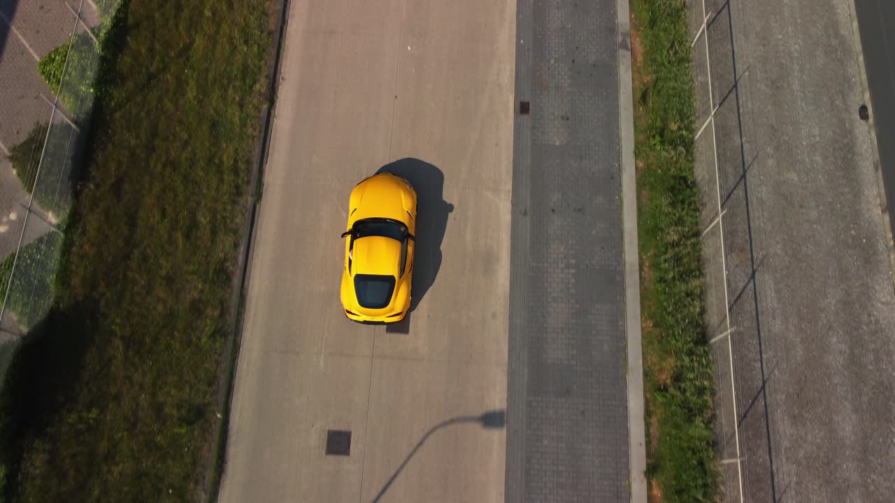 산업 지형을 달리는 도요타 수프라