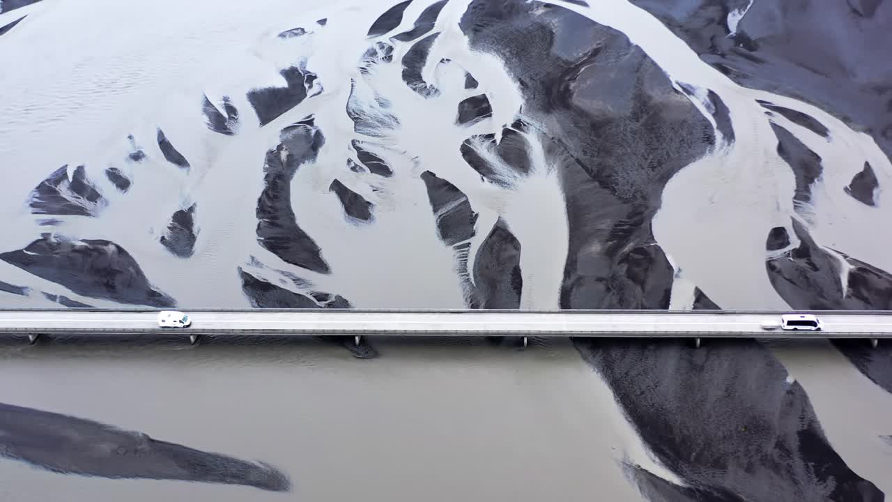 아이슬란드의 에픽 리버 브레이드