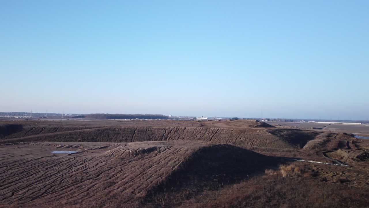 새로운 개발을 위해 완전히 벌목된 지역 항공 촬영