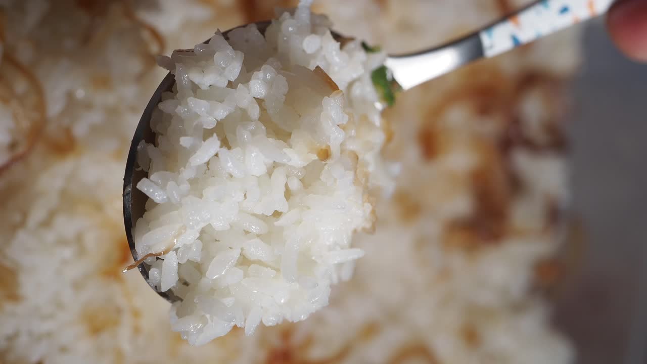 una cuchara de arroz