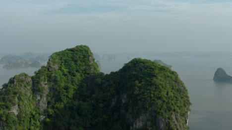 ha long bay auf dem luftweg 29