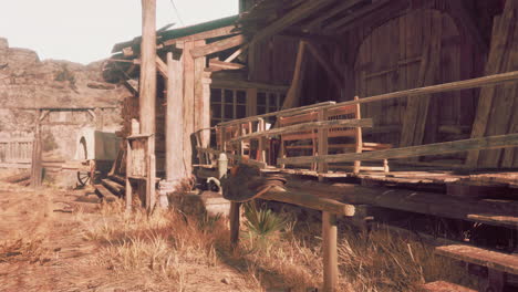 salón occidental abandonado en el viejo desierto