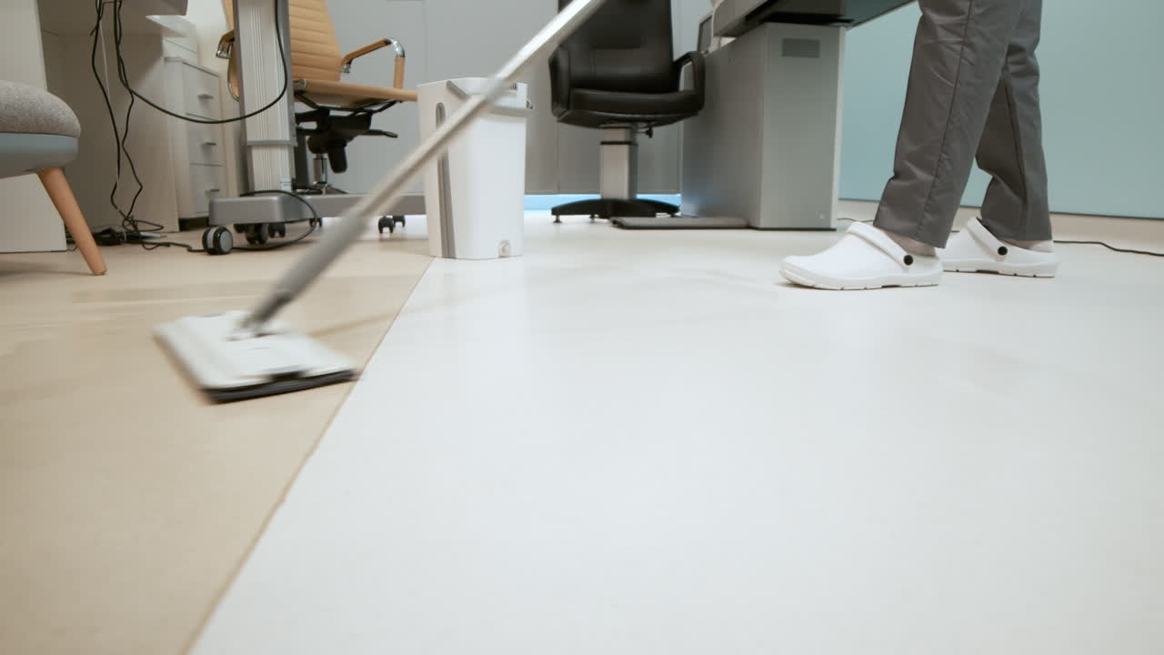 바닥을 는 청소기