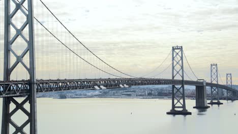 Cerca-Del-Puente-De-La-Bahía-En-San-Francisco