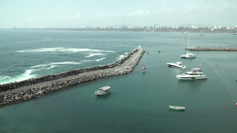 Boats-on-Sea-in-Lima,-Peru