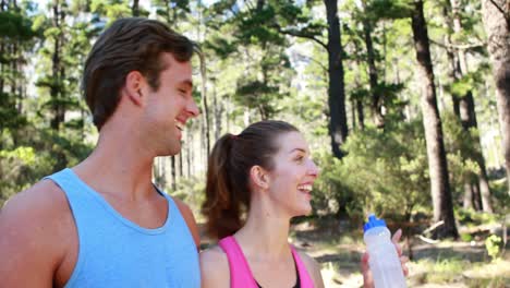 Athletic-couple-on-a-hike-