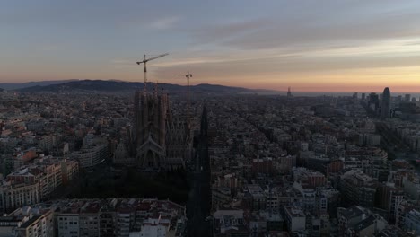 Templo-Expiatorio-La-Sagrada-Familia-In-Barcelona,-Catalonia,-Spain