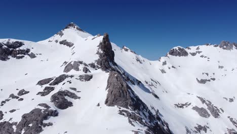 Snowy-mountains-in-Picos-de-Europa-in-winter-day