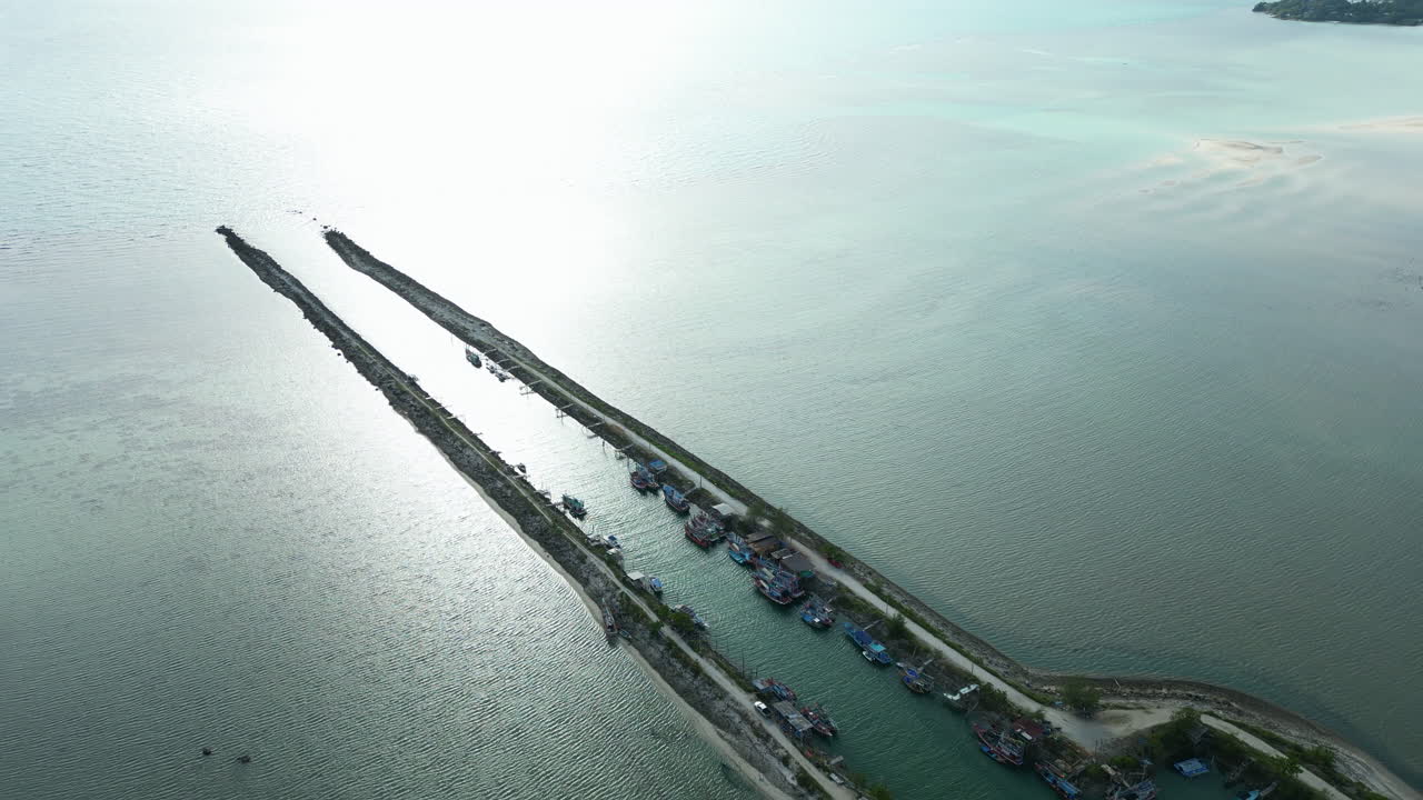 태국 코간 (koh phangan) 에서 볼 수 있는 워크  운하 (wok tum canal)