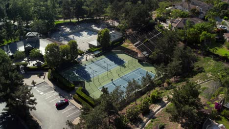 Canchas-De-Tenis-En-La-Costa-Canyon,-San-Diego,-Ca