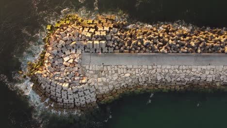 Un-Dron-Ericeira-Pontoon-Disparado-En-Portugal