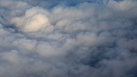 Höhenglühen:-Der-Heitere-Himmel-In-Der-Abenddämmerung