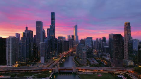 Aerial-view-of-Chicago-river-during-sunset