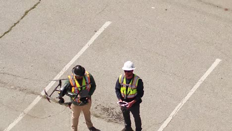 Tripulación-De-Drones-Despegando-De-Un-Drone-Dji-Inspire-2,-Uav