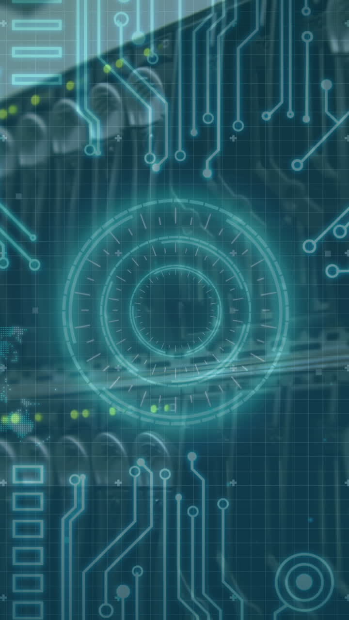 animación del escaneo del alcance, el mapa del mundo y los elementos informáticos a través de un servidor informático