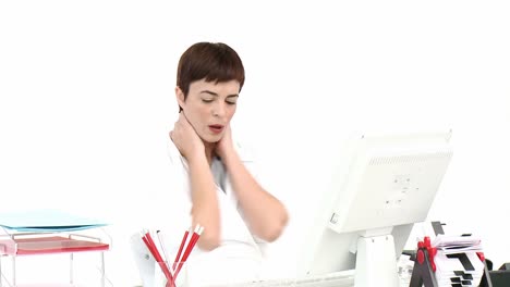 Frustrated-businesswoman-working-at-a-computer