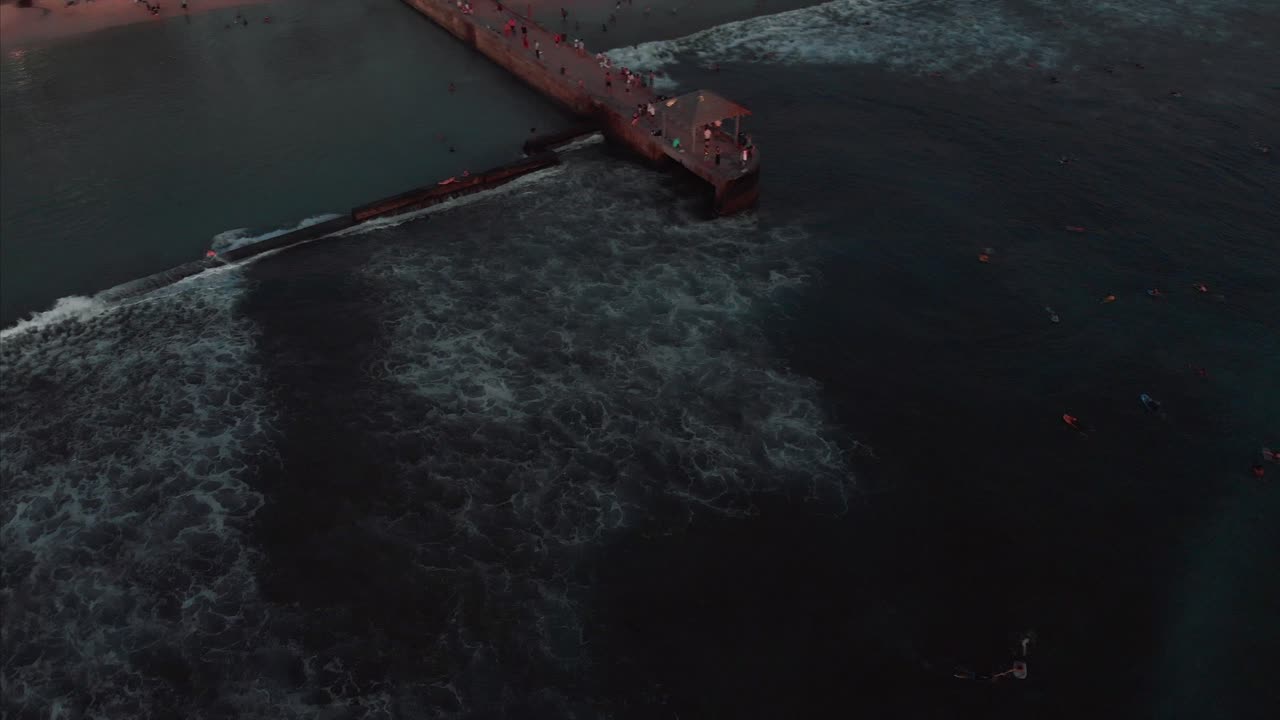 imágenes aéreas de drones de honolulu, hawaii