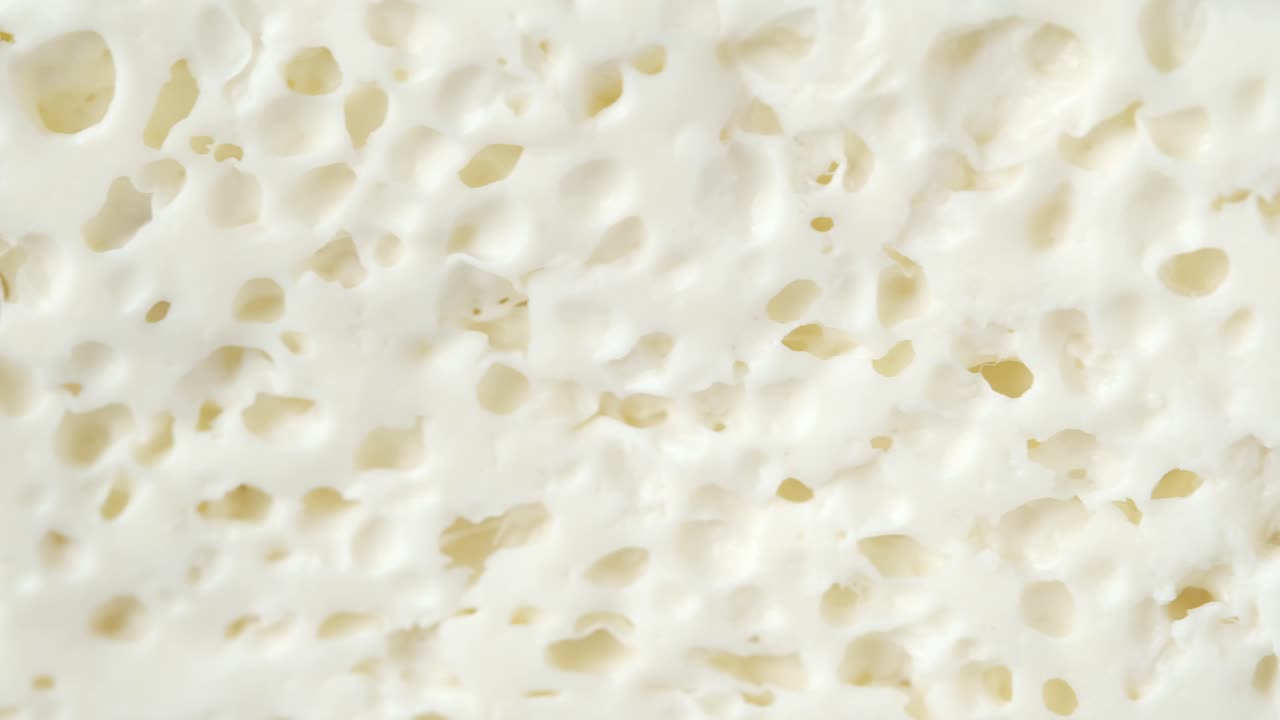 Primo piano di una fetta di formaggio