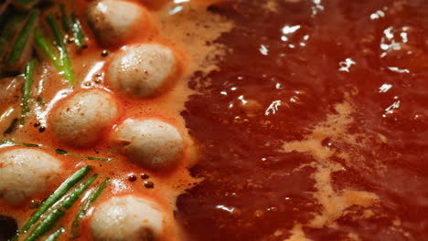 sopa de setas coreana picante