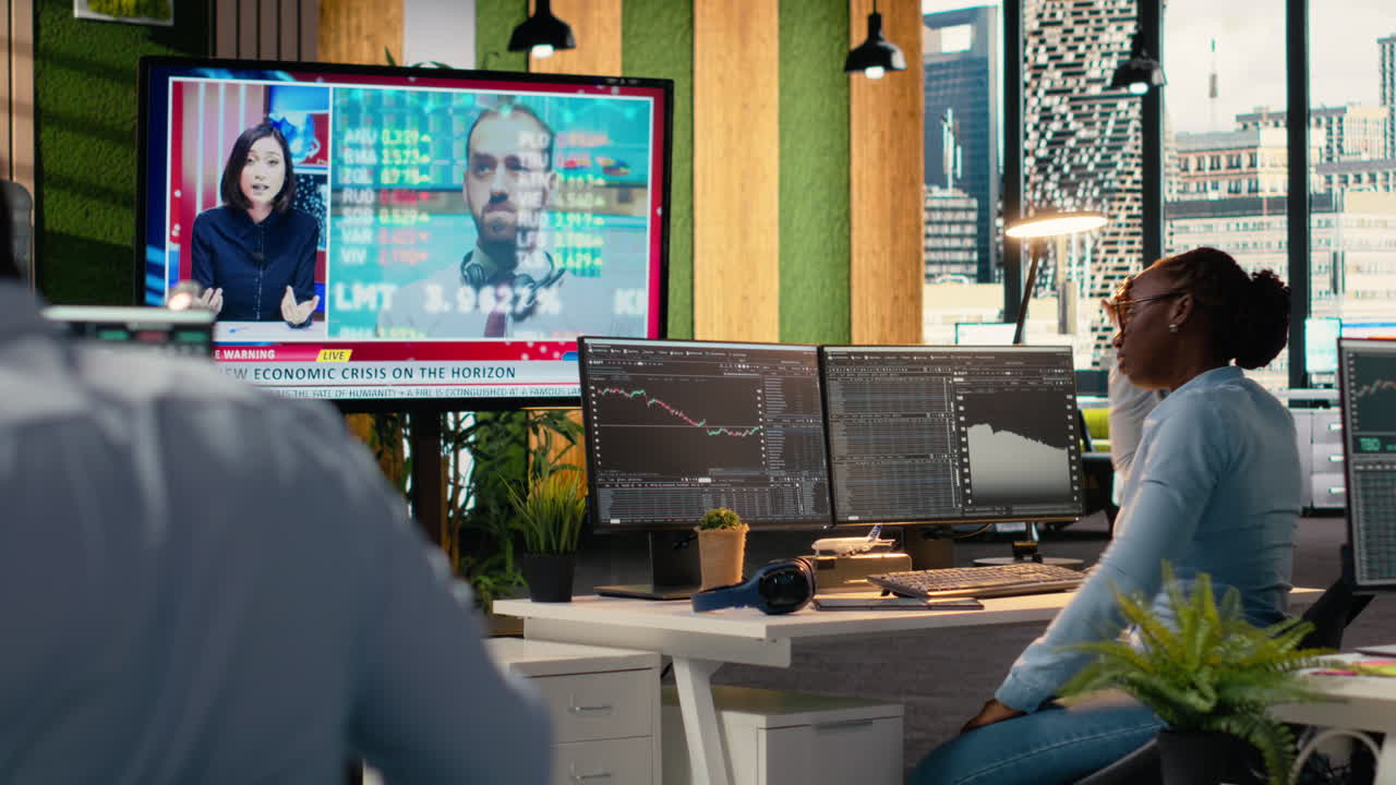 Team of prop firm employees worried by Black Swan event causing disruption