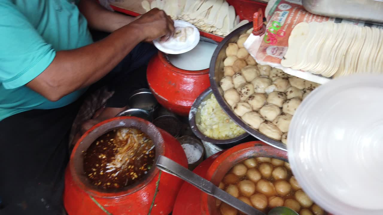 인도 아대륙에서 인기 있고 유명한 거리 음식