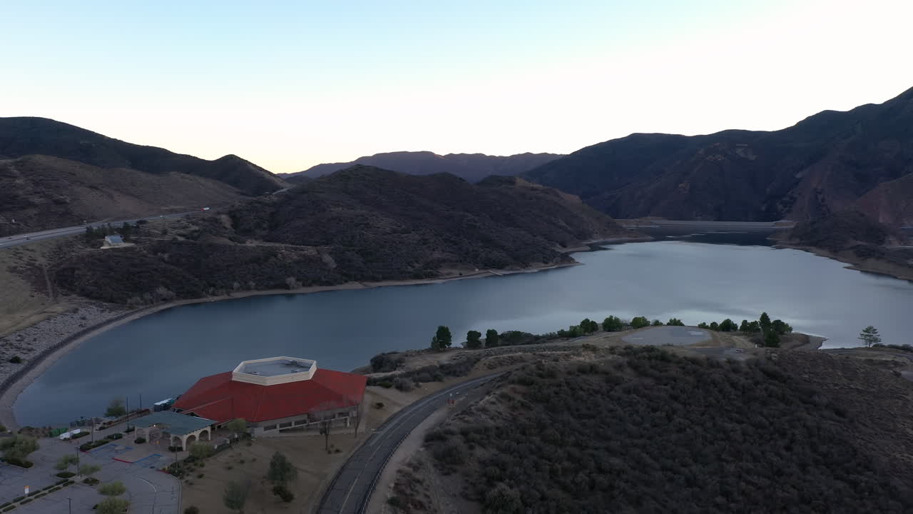 pyramid lake en california en tejon pass o grapevine pass, antena