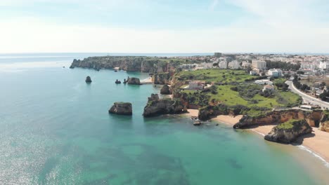 Coastline-along-Lagos,-Algarve