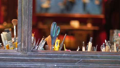 artist's workshop tools