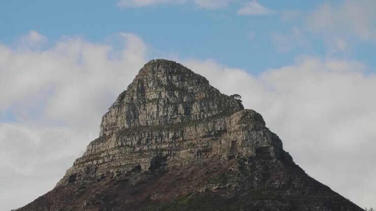 Clouds Over Lions Head
