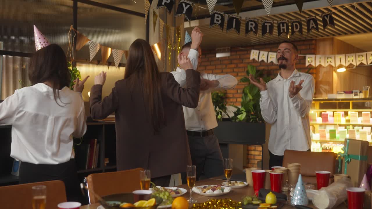 사무실 생일파티