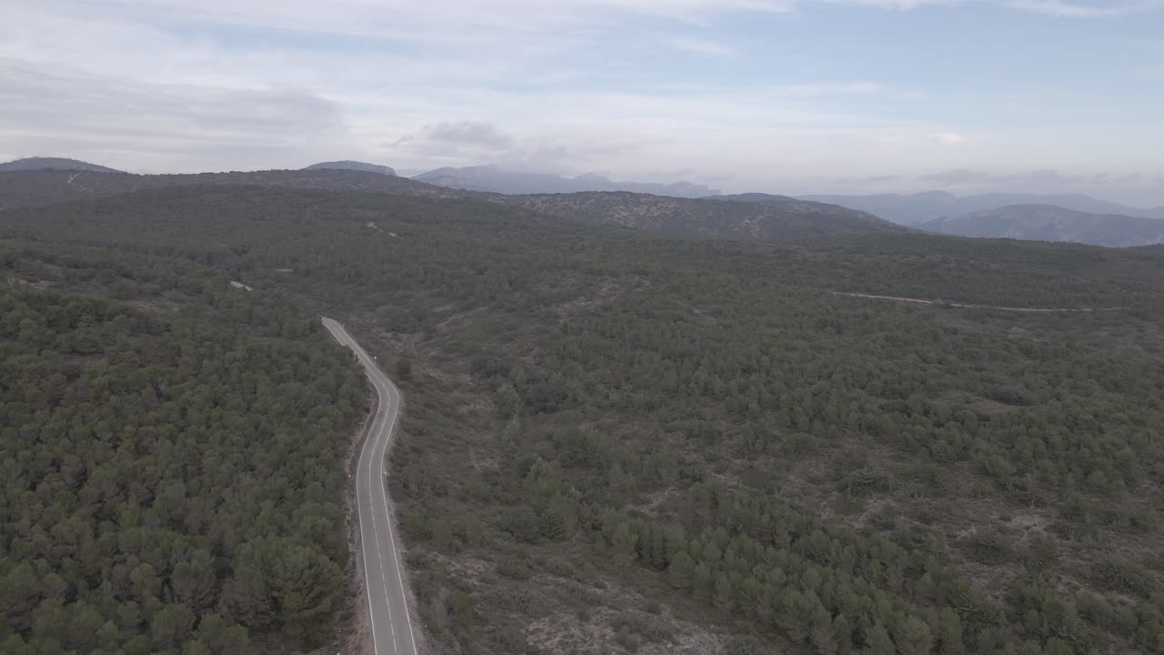 vista aérea desde una carretera de montaña