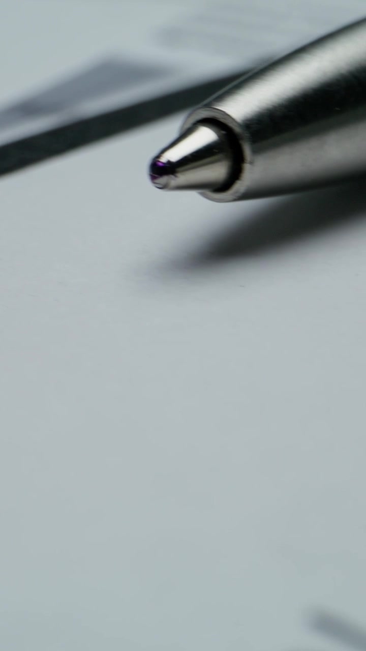 Primo piano di un documento contrattuale