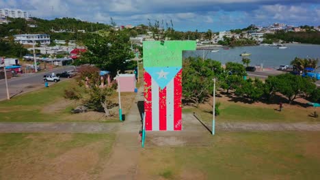 Gran-Pequeño-Pueblo-De-Pescadores-Y-Parque-A-Lo-Largo-De-La-Costa-En-Fajardo-Puerto-Rico