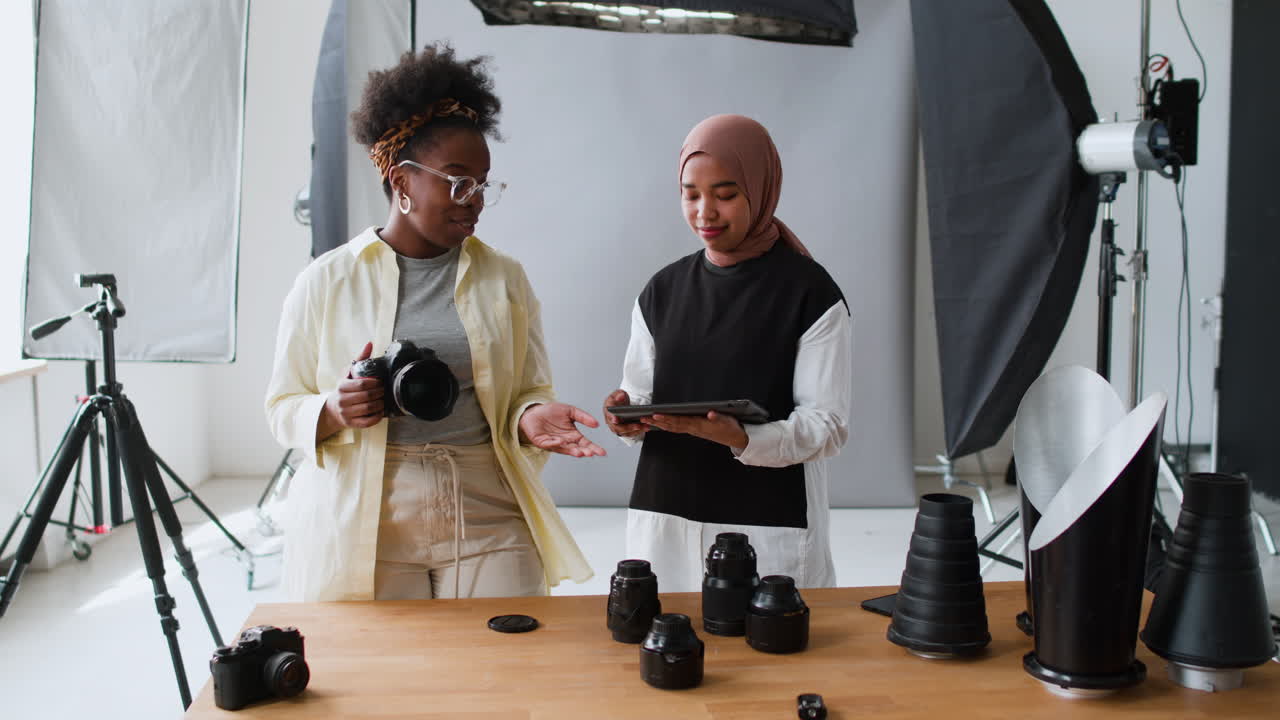 Photographers working in studio