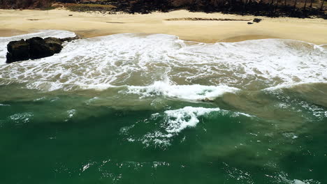 Beach-Waves-At-Playa-San-Pancho-In-Nayarit,-Mexico-At-Summer