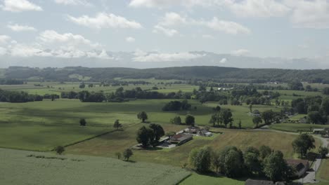 Landschaft-Von-Lourdes,-Frankreich