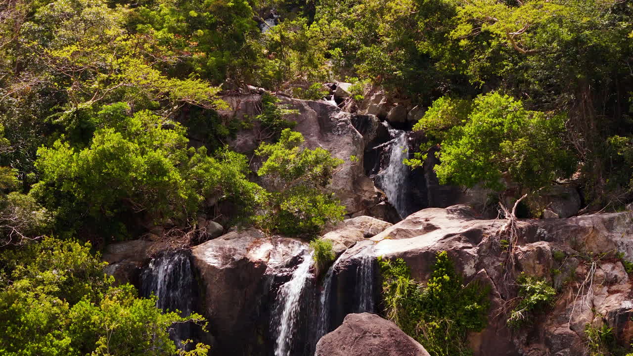 viajar, descubrir, explorar la costa central de vietnam