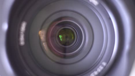 light on the lens of a photographic lens