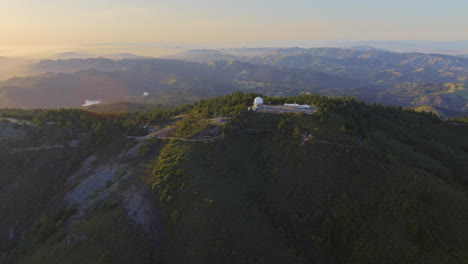 mt tam observatory in the mount tamalpais mountains - sunset aerial parallax