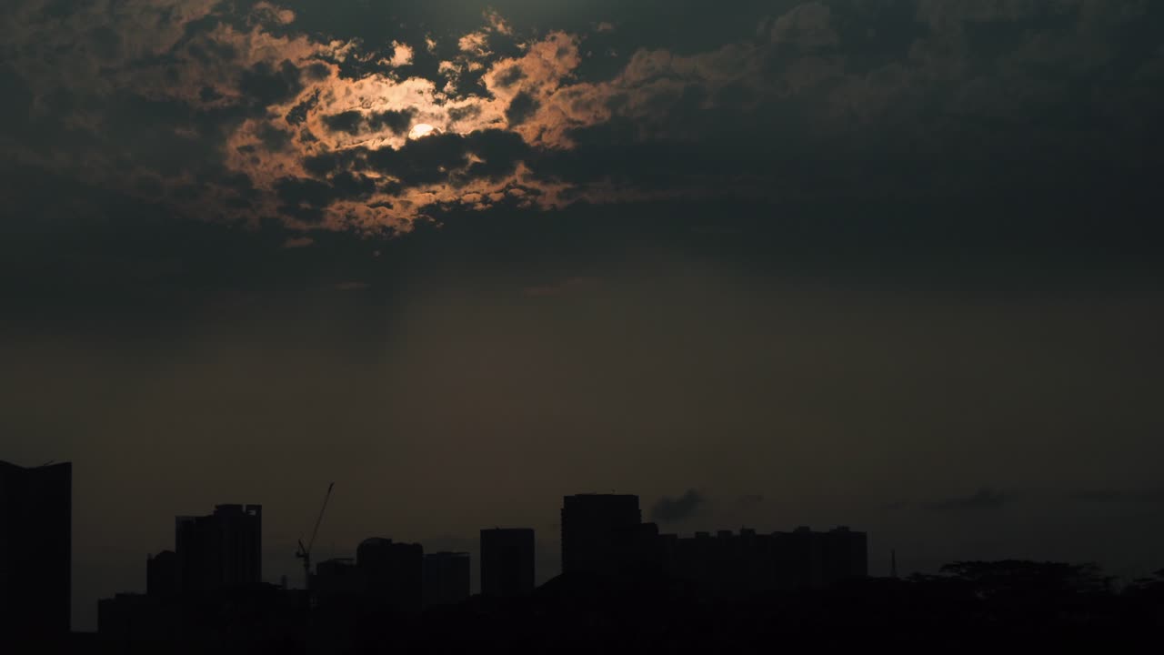 toma amplia del amanecer en la ciudad