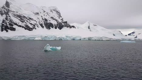 melting antarctic icebergs due to global warming melting antarctic icebergs due to global warming